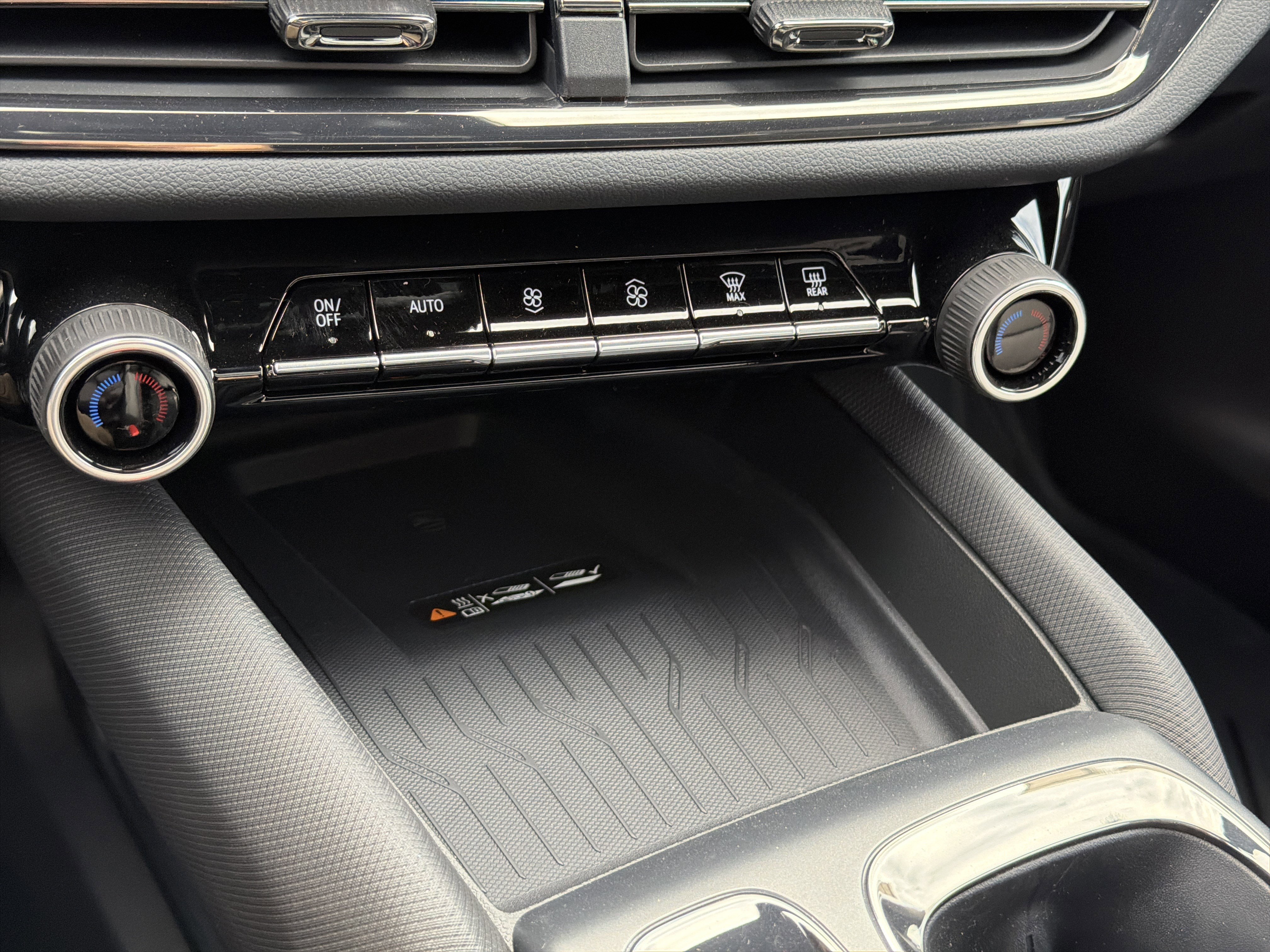 New 2026 Chevrolet Equinox EV RS image 22