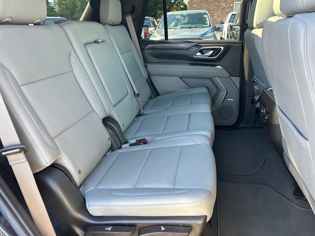 Used 2021 Chevrolet Tahoe LT w/ LT Signature Package image 24