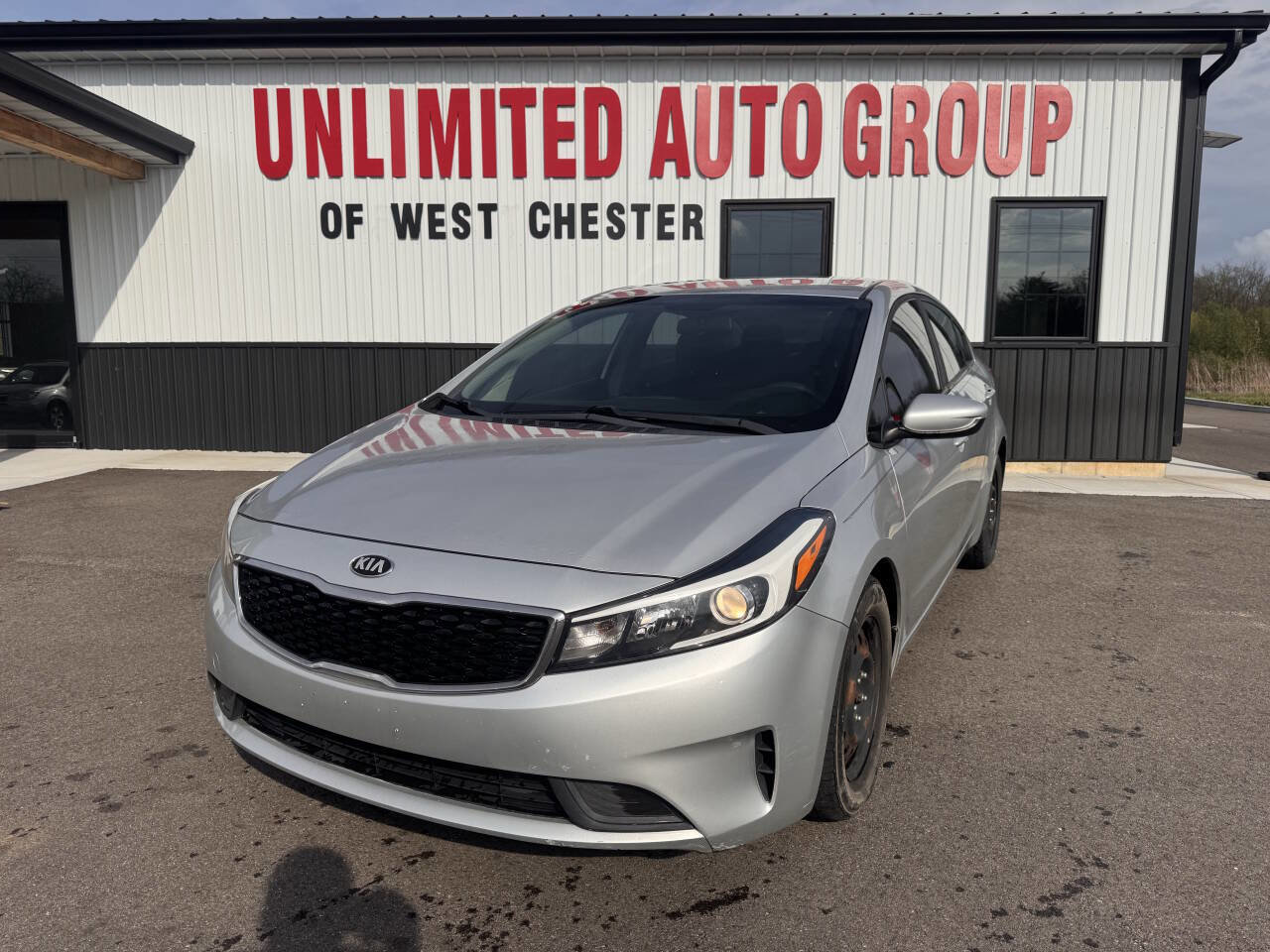 Used 2017 Kia Forte LX image 1