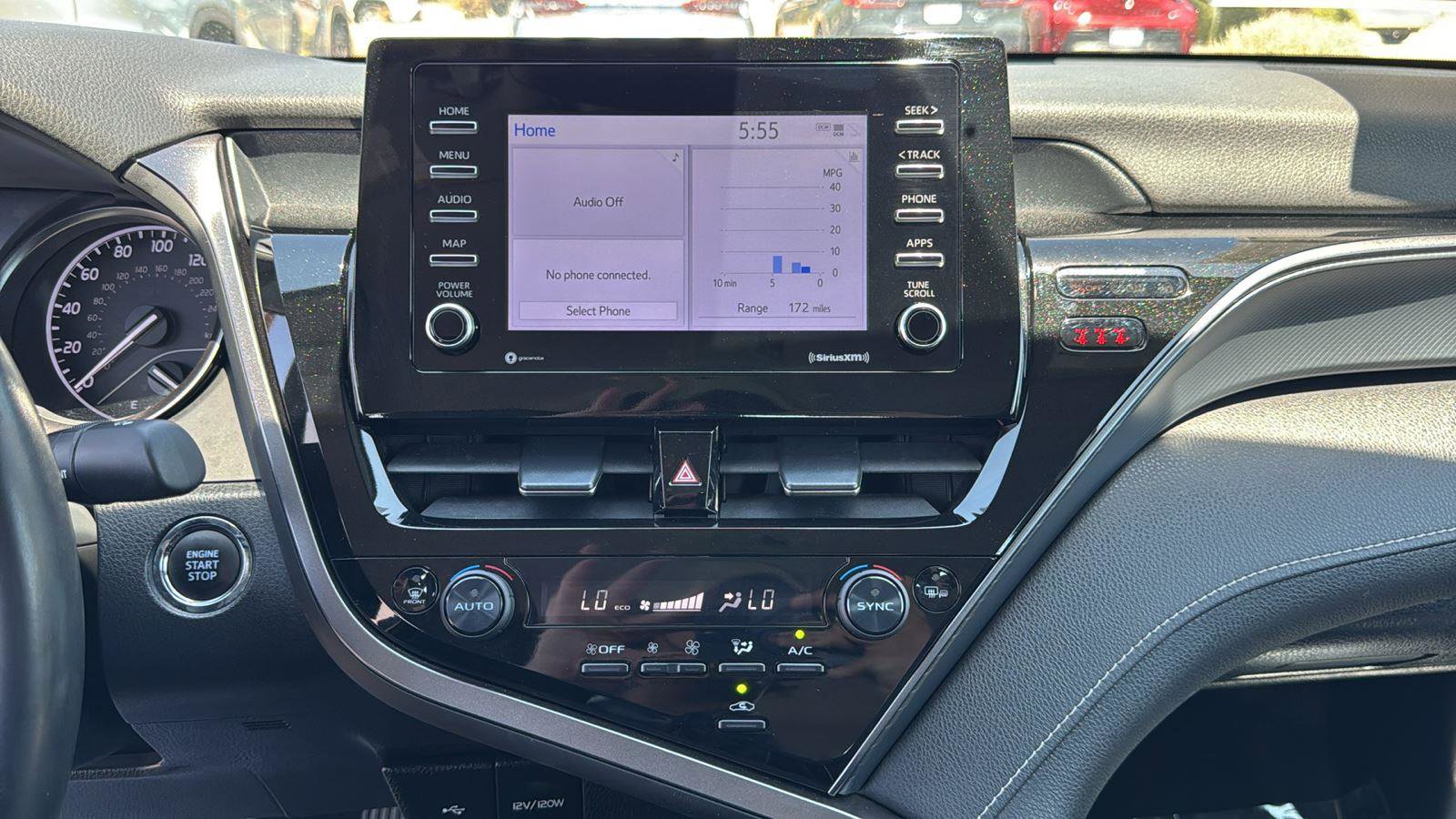 Used 2023 Toyota Camry SE image 18