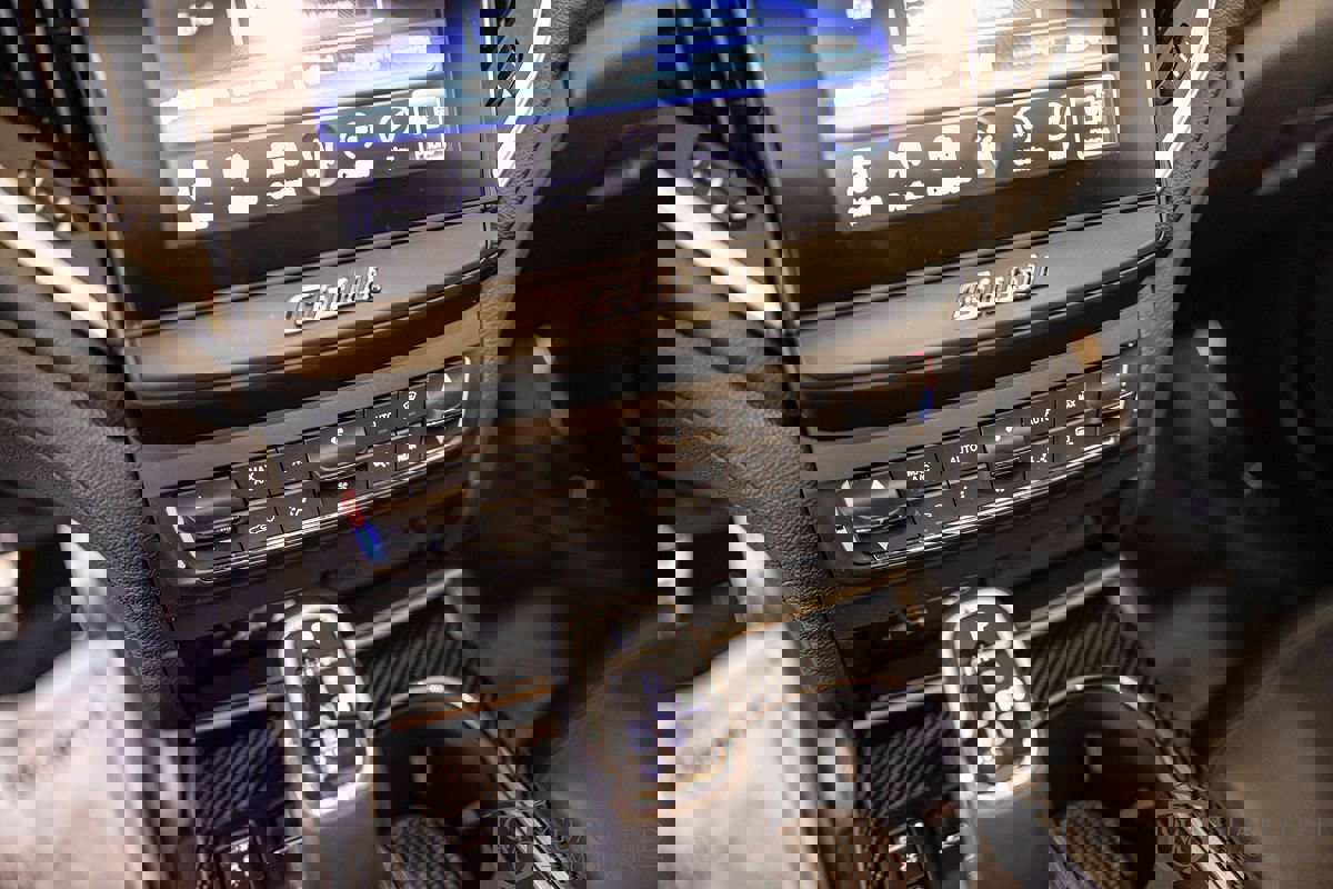 Used 2020 Maserati Ghibli image 27