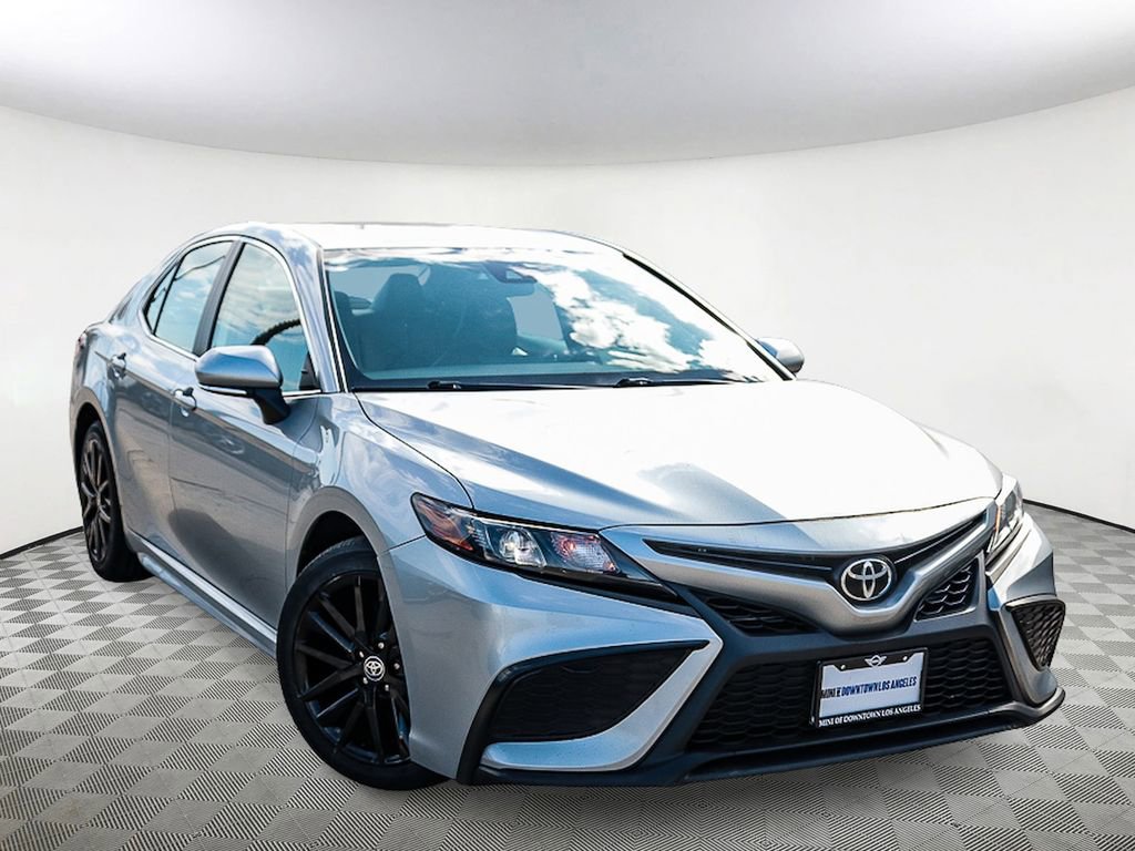 Used 2022 Toyota Camry SE