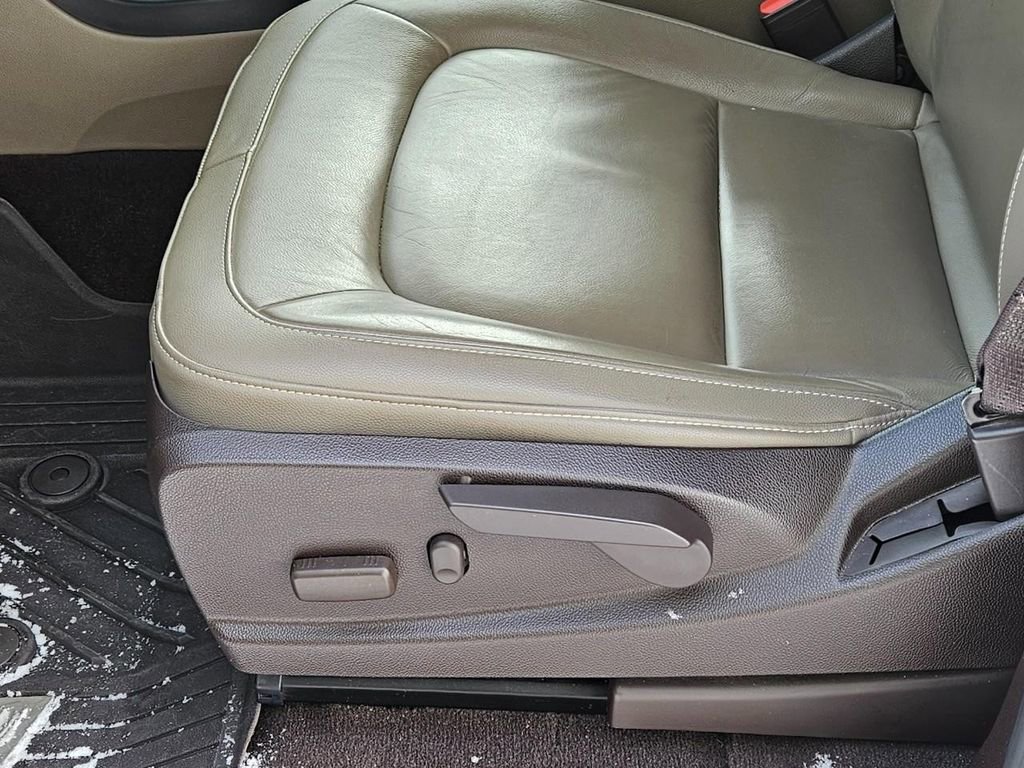 Used 2019 GMC Canyon SLT w/ Trailering Package image 21