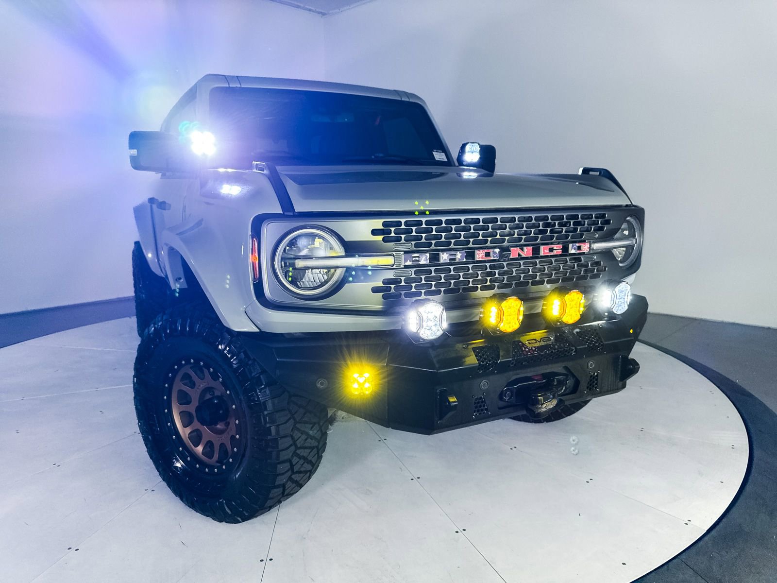 Used 2021 Ford Bronco Badlands image 8