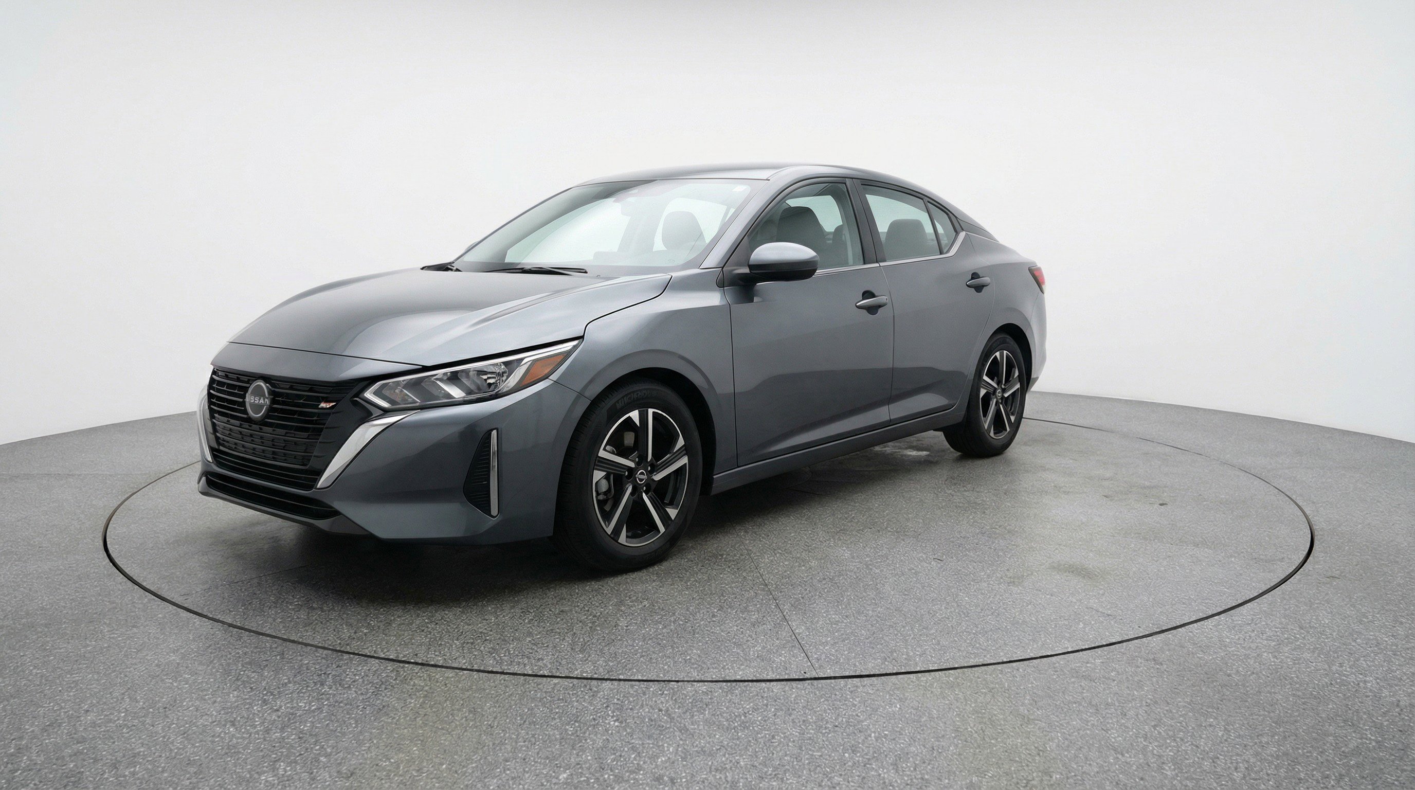 Used 2025 Nissan Sentra SV image 3