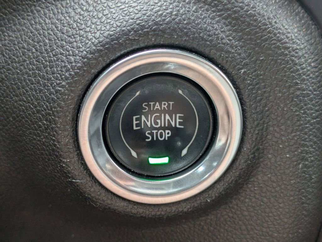 Used 2019 Chevrolet Silverado 1500 LT w/ Texas Edition image 34