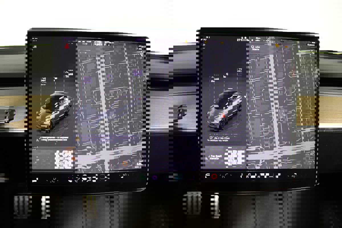 Used 2022 Tesla Model 3 Performance image 15