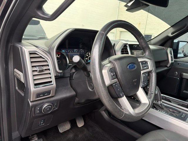 Used 2015 Ford F150 Platinum w/ Equipment Group 701A Luxury AWD/4WD image 15