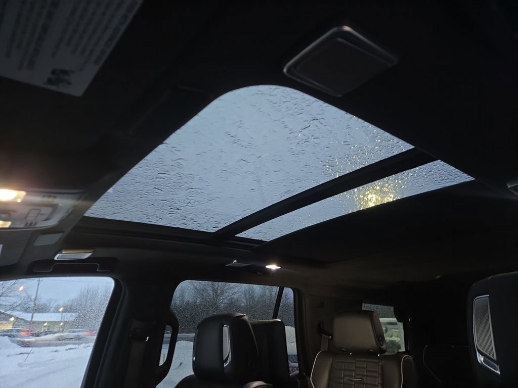 Certified 2023 Cadillac Escalade Sport Platinum image 21