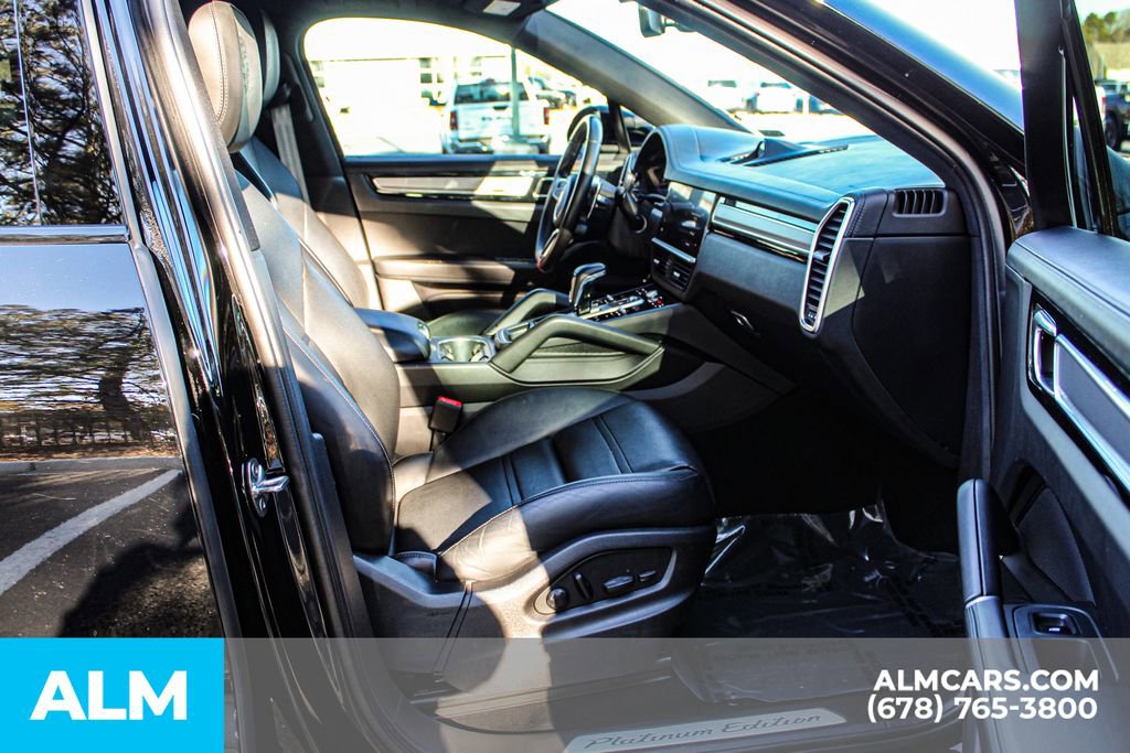 Used 2023 Porsche Cayenne Platinum Edition image 18