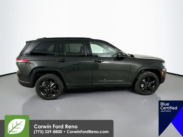 Used 2024 Jeep Grand Cherokee Limited w/ Black Appearance Package AWD/4WD image 11