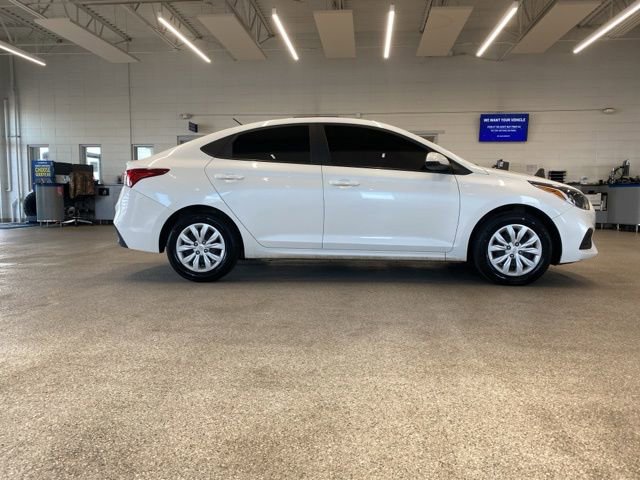 Used 2022 Hyundai Accent SE FWD image 4