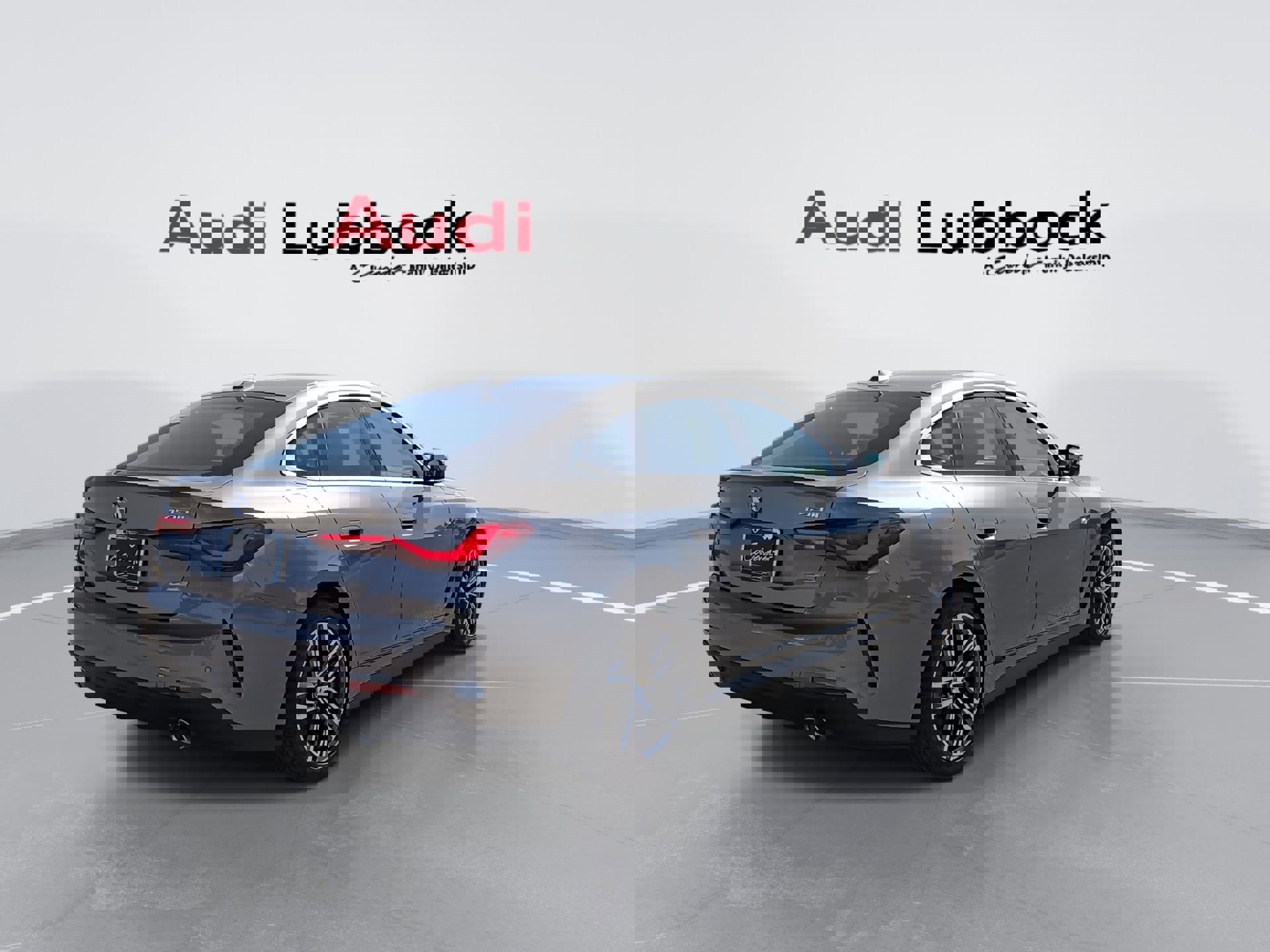 Used 2025 BMW 430i xDrive w/ Premium Package image 8