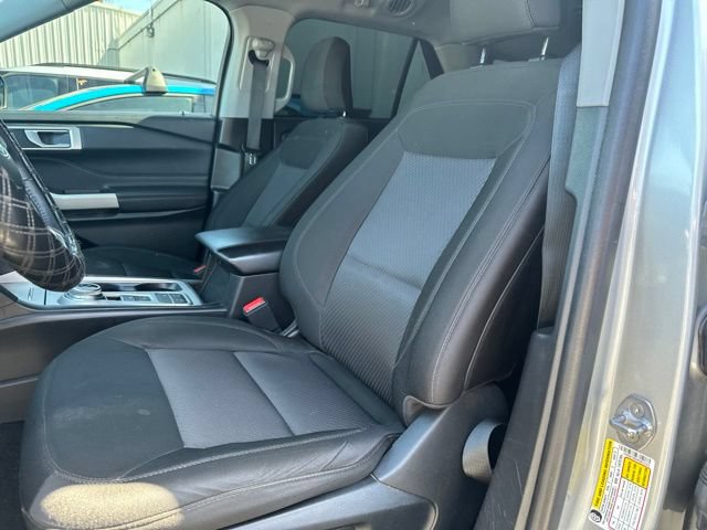 Used 2023 Ford Explorer XLT RWD image 12