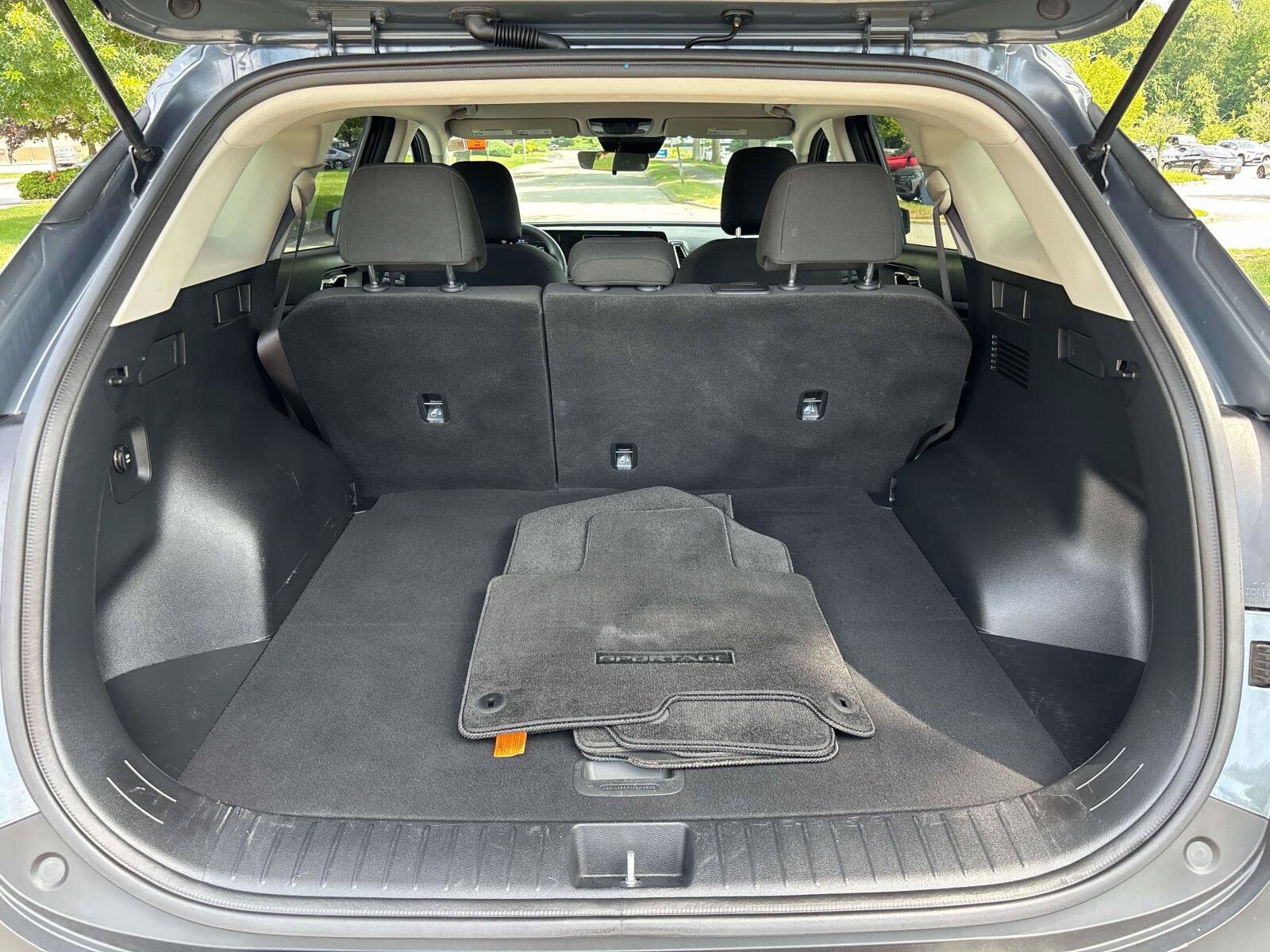 Used 2023 Kia Sportage LX AWD/4WD image 15