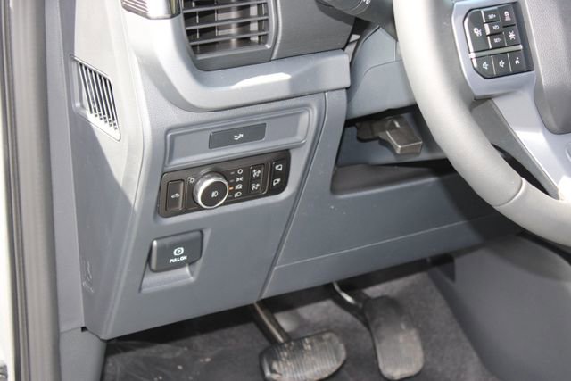 New 2026 Ford F150 XLT w/ Equipment Group 302A MID AWD/4WD image 9
