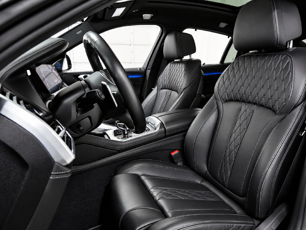 Used 2020 BMW X6 M50i w/ Executive Package AWD/4WD image 9