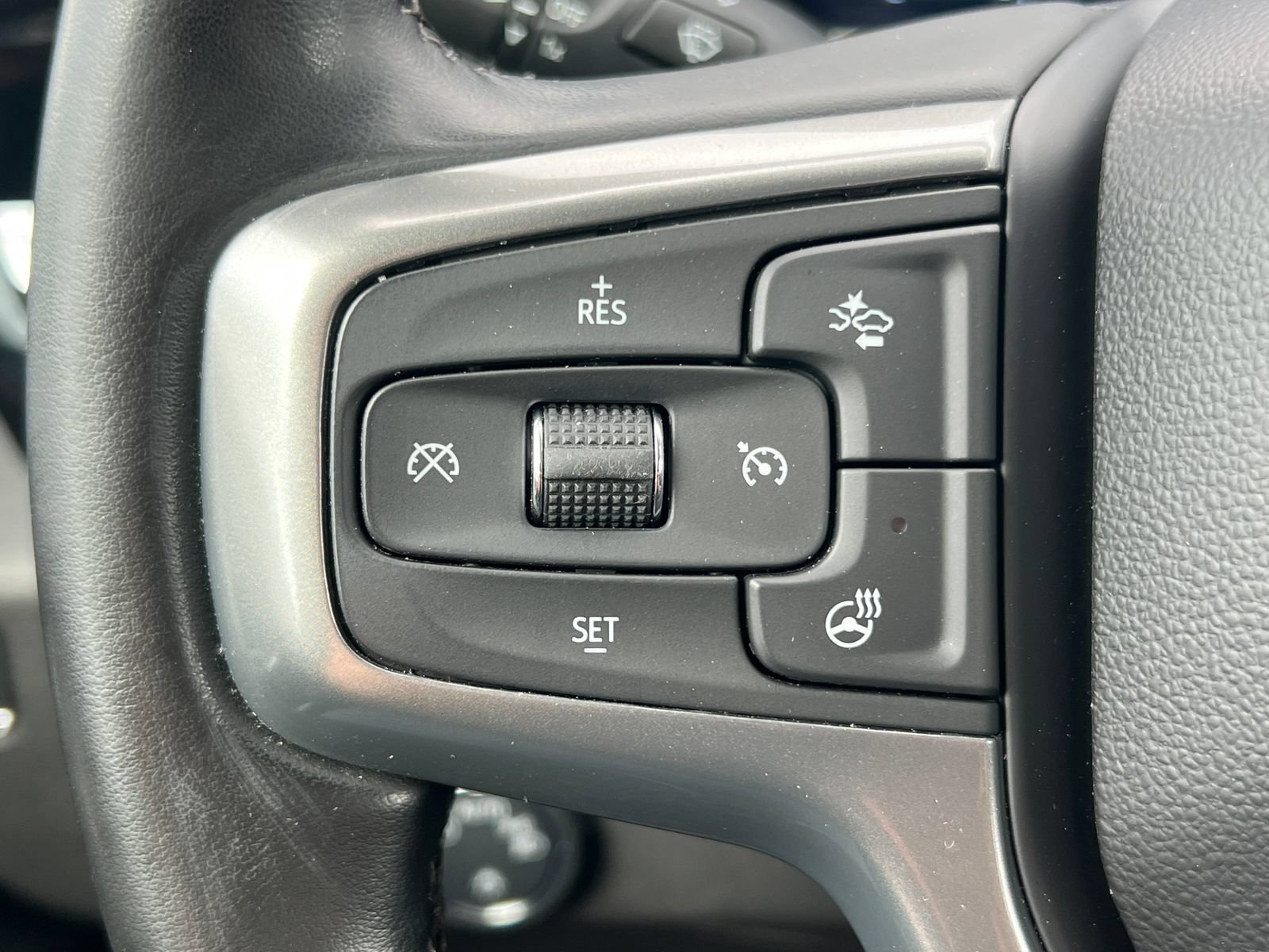 Certified 2024 Chevrolet Silverado 1500 LT AWD/4WD image 23