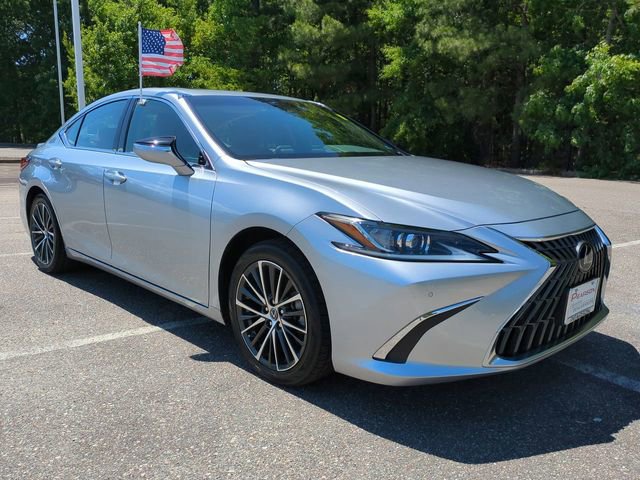 Used 2023 Lexus ES 350 w/ Premium Package FWD image 2