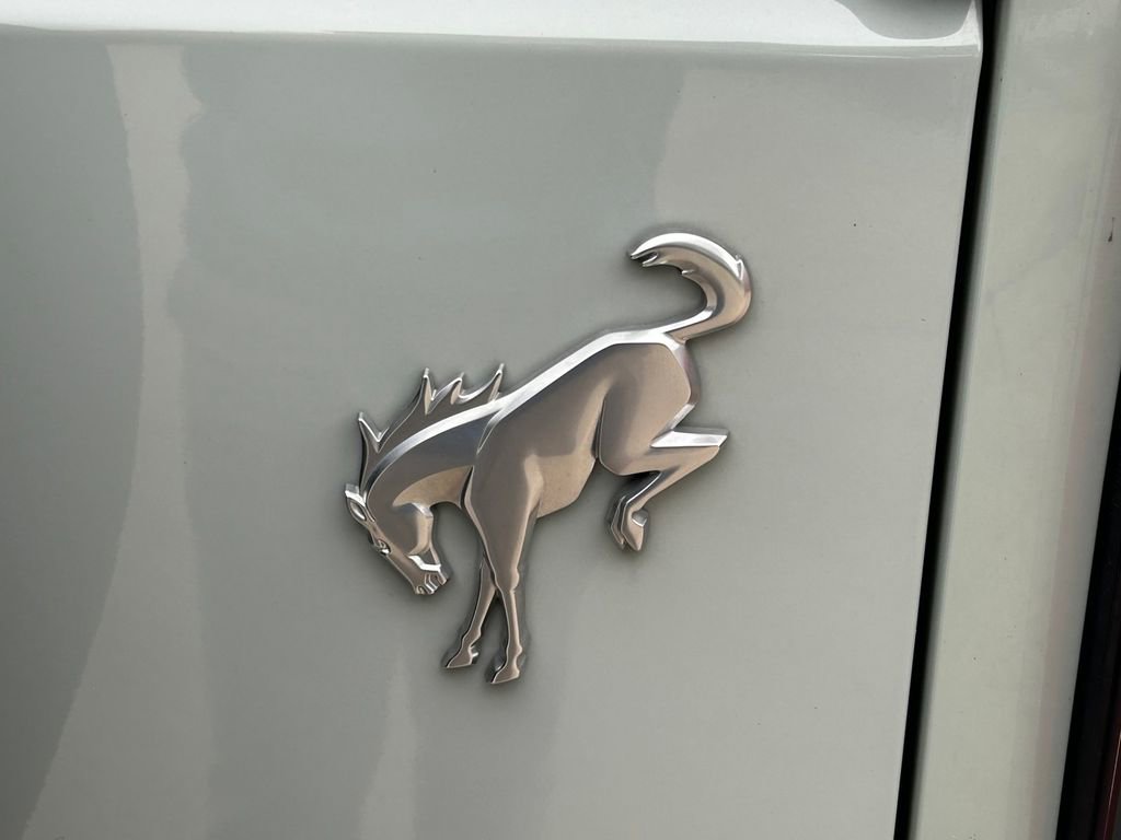 Used 2023 Ford Bronco Outer Banks image 11