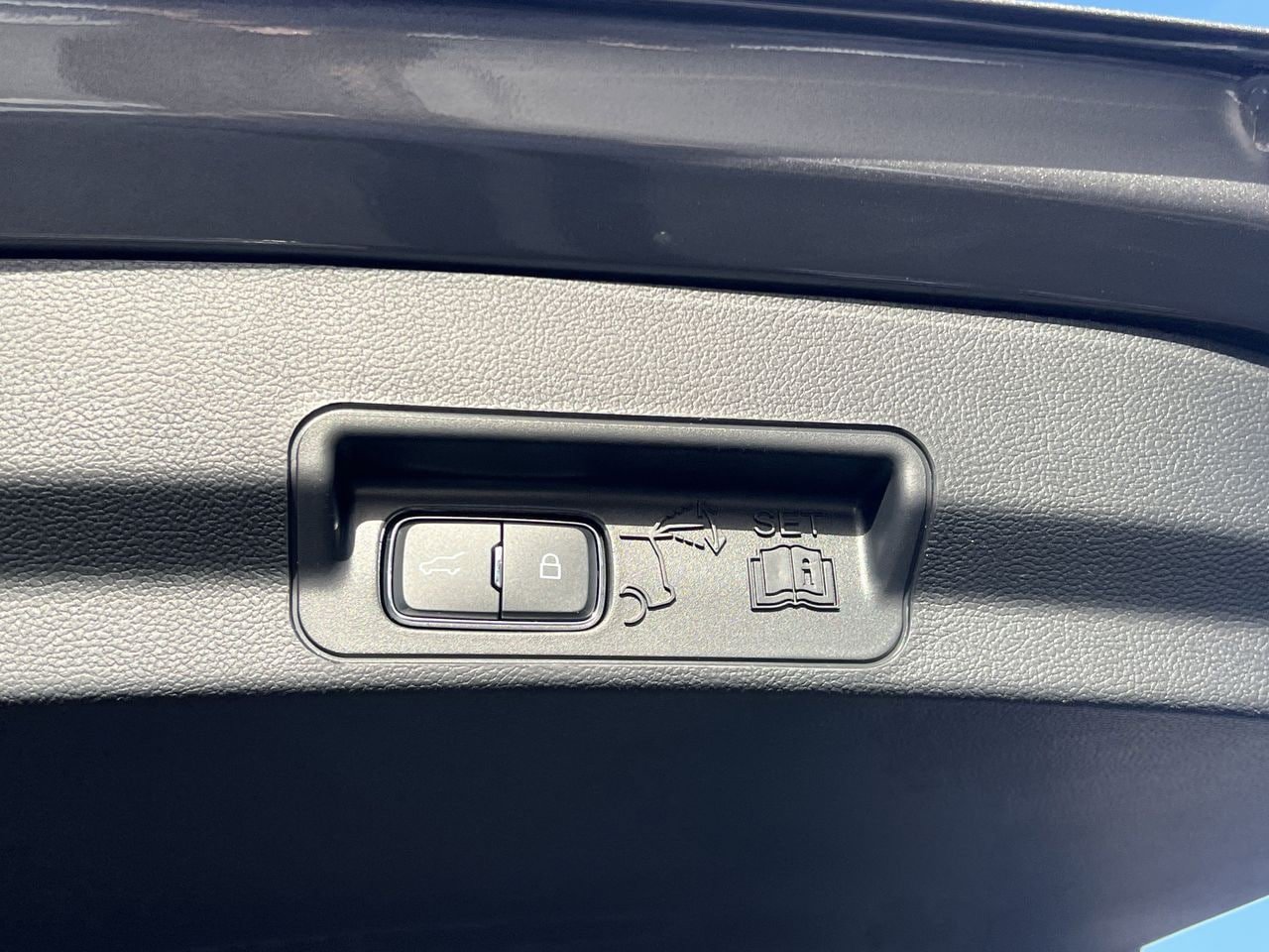 New 2026 Ford Explorer Platinum RWD image 24
