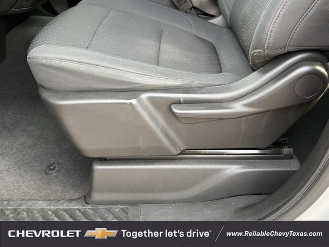 Used 2020 Chevrolet Silverado 1500 Custom w/ Custom Value Package AWD/4WD image 27