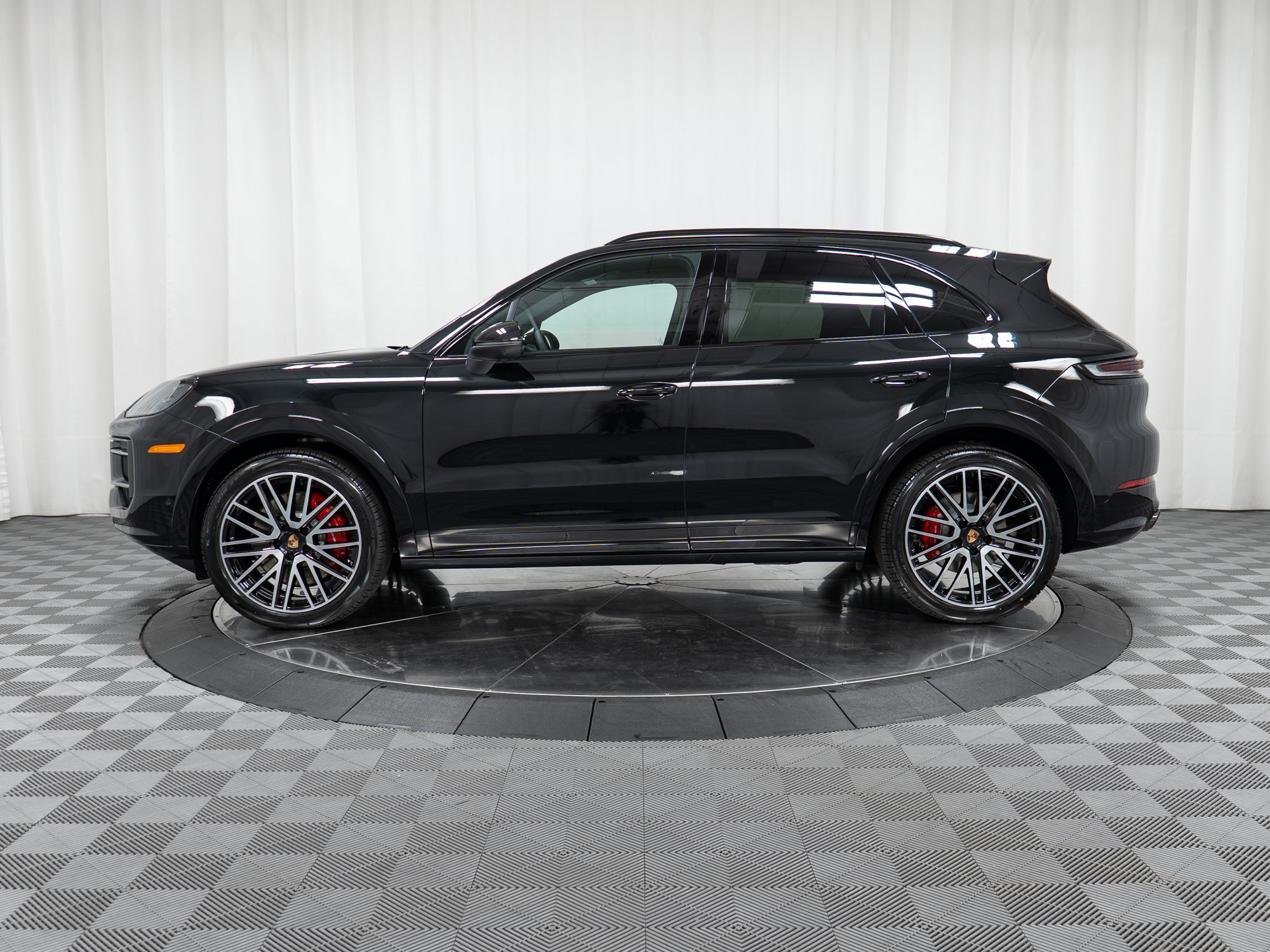 New 2026 Porsche Cayenne S AWD/4WD image 8
