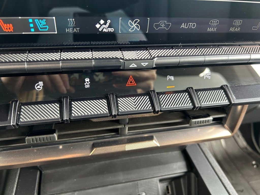 Used 2025 GMC Hummer EV 2X w/ LPO, Sport Package image 52