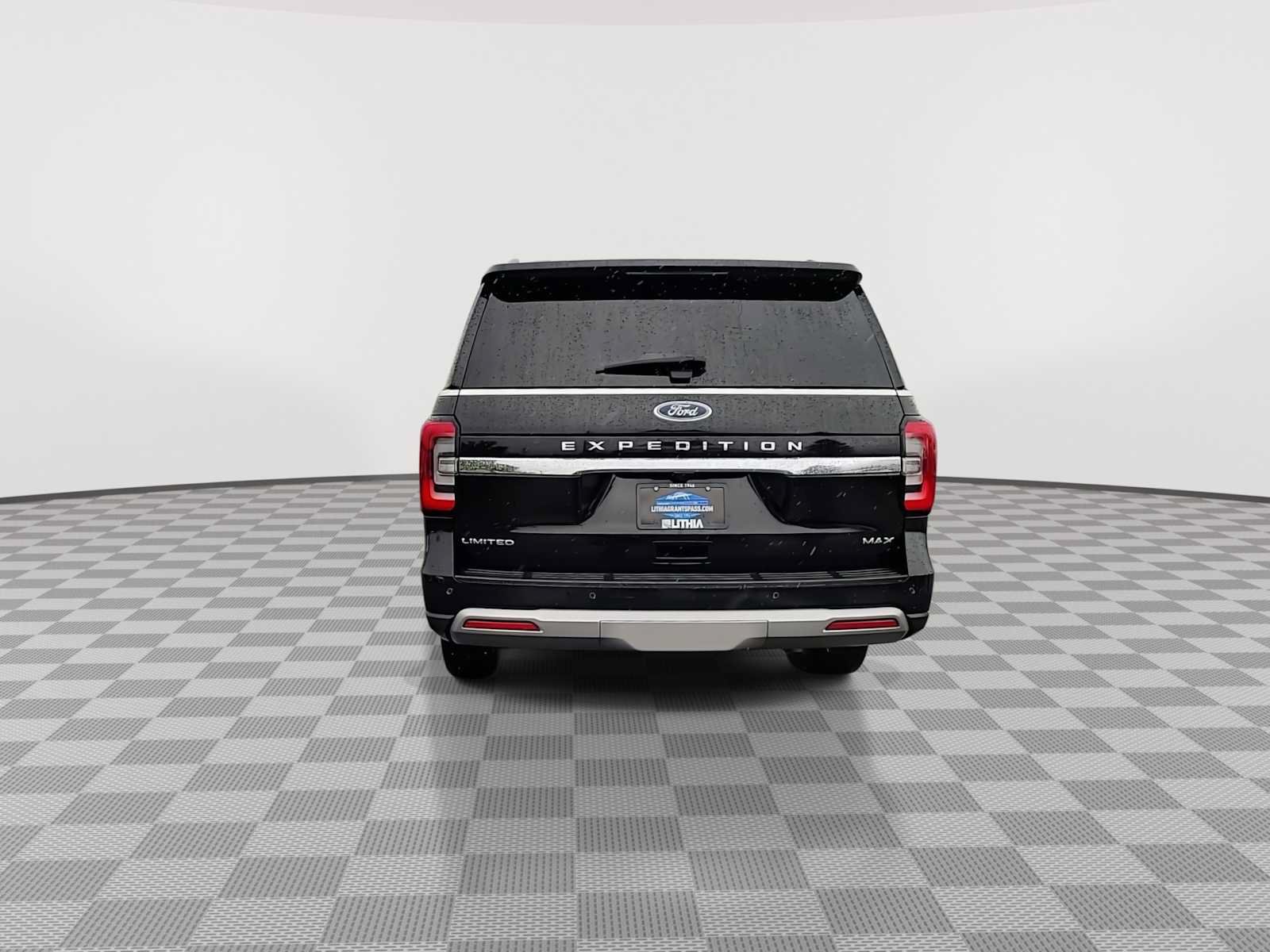 Used 2024 Ford Expedition Max Limited AWD/4WD image 7