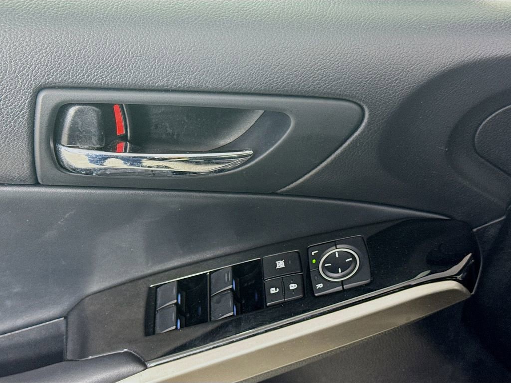 Used 2015 Lexus IS 250 image 22
