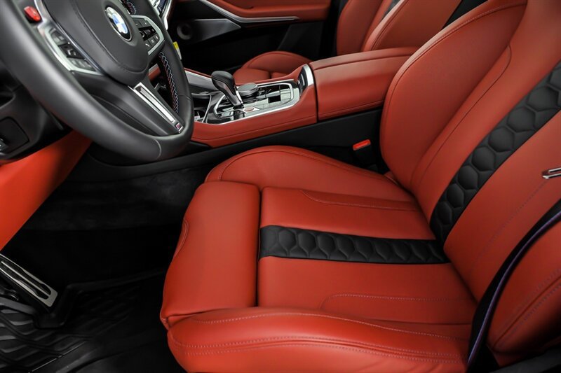 Used 2026 BMW X5 M Competition w/ Executive Package AWD/4WD image 18
