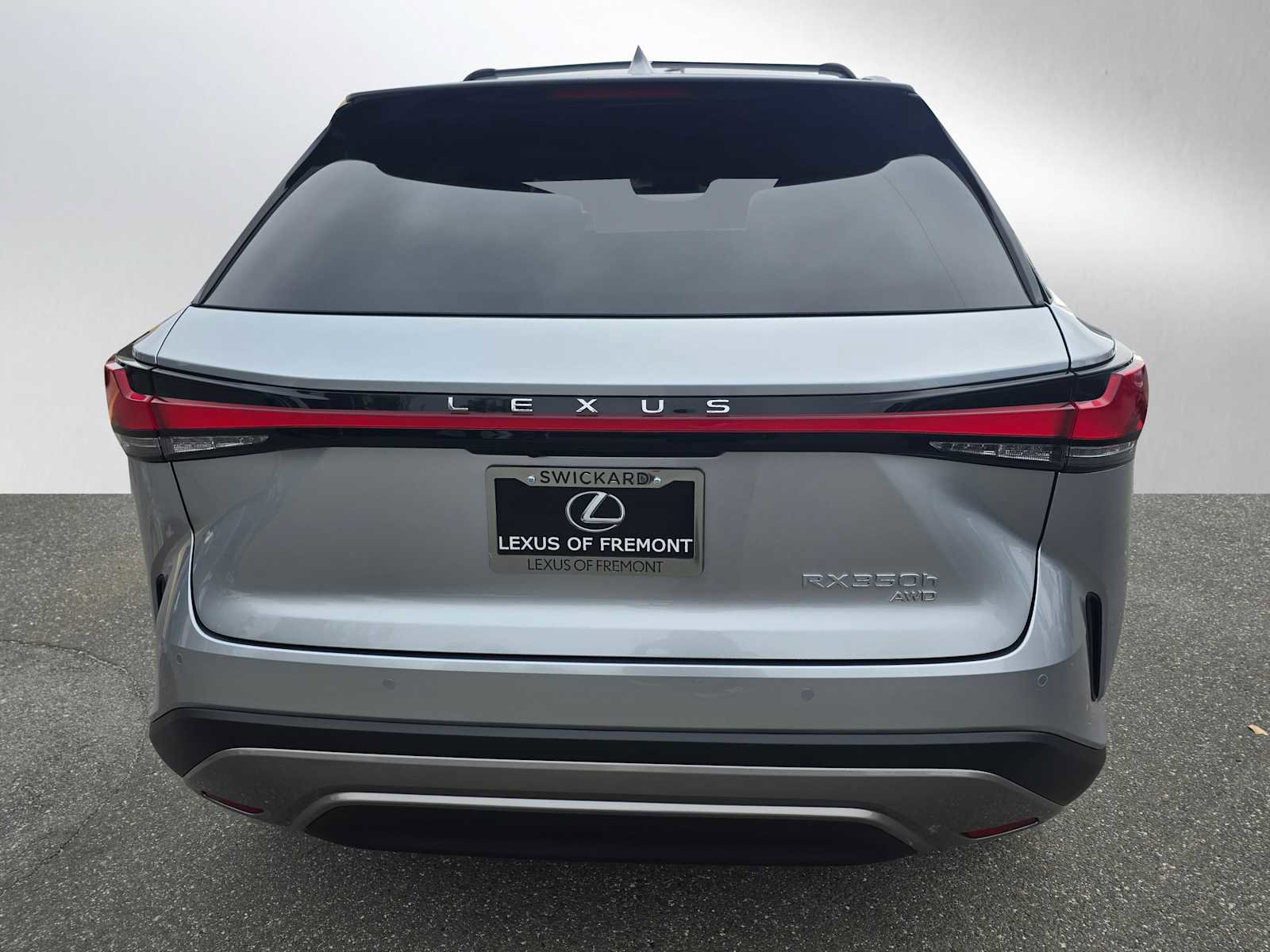 Certified 2025 Lexus RX 350h w/ Convenience Package image 4