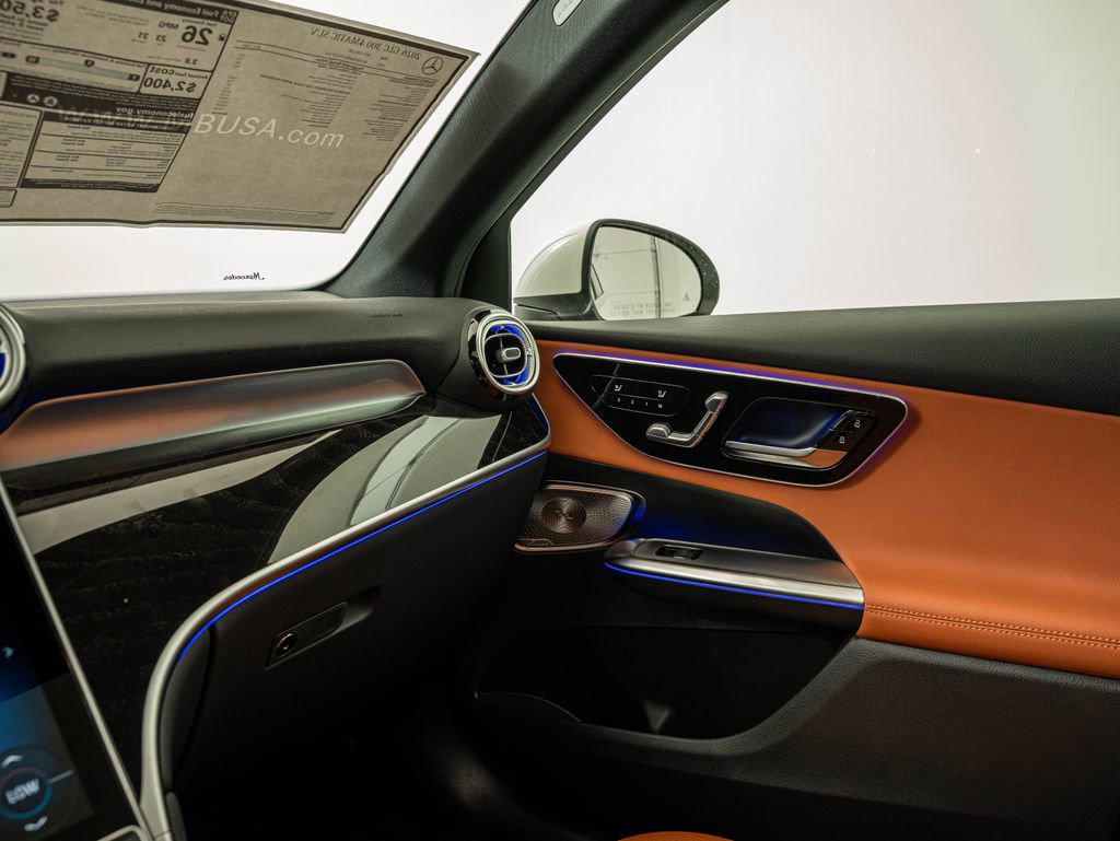 New 2026 Mercedes-Benz GLC 300 4MATIC image 27