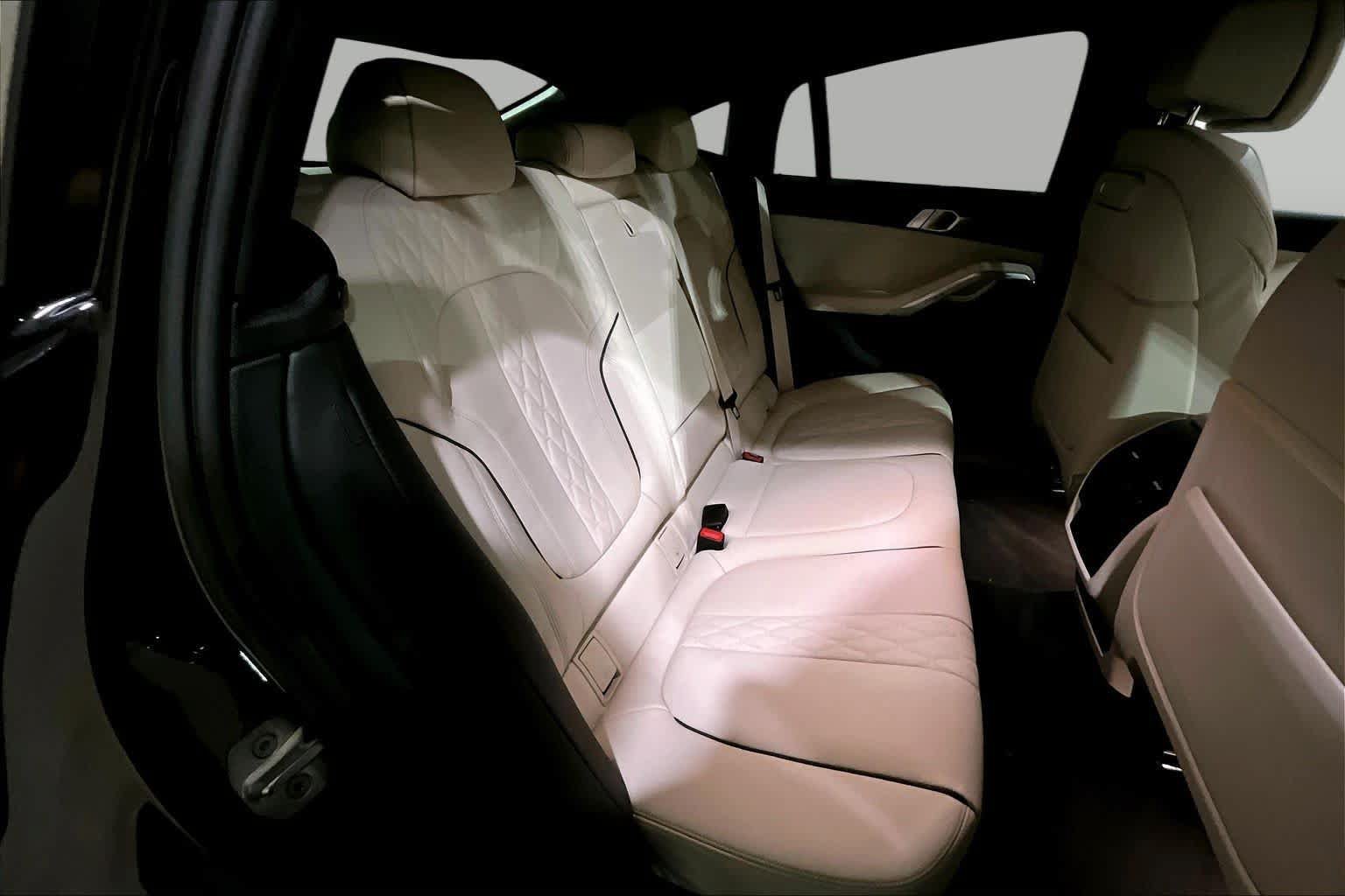 Used 2024 BMW X6 M60i w/ M Sport Professional Package AWD/4WD image 19