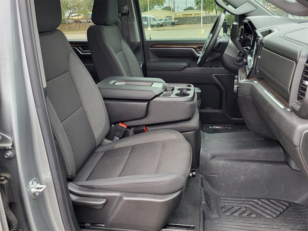 Used 2025 Chevrolet Silverado 2500 LT w/ Texas Edition image 10