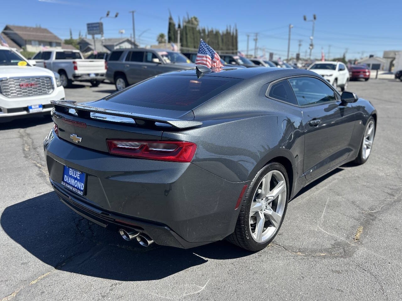 Used 2017 Chevrolet Camaro SS RWD image 6