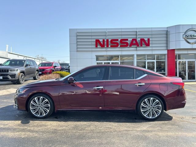 Used 2023 Nissan Altima 2.5 SL image 2