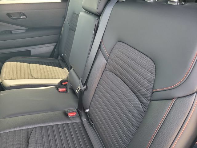 New 2026 Nissan Pathfinder Rock Creek AWD/4WD image 9