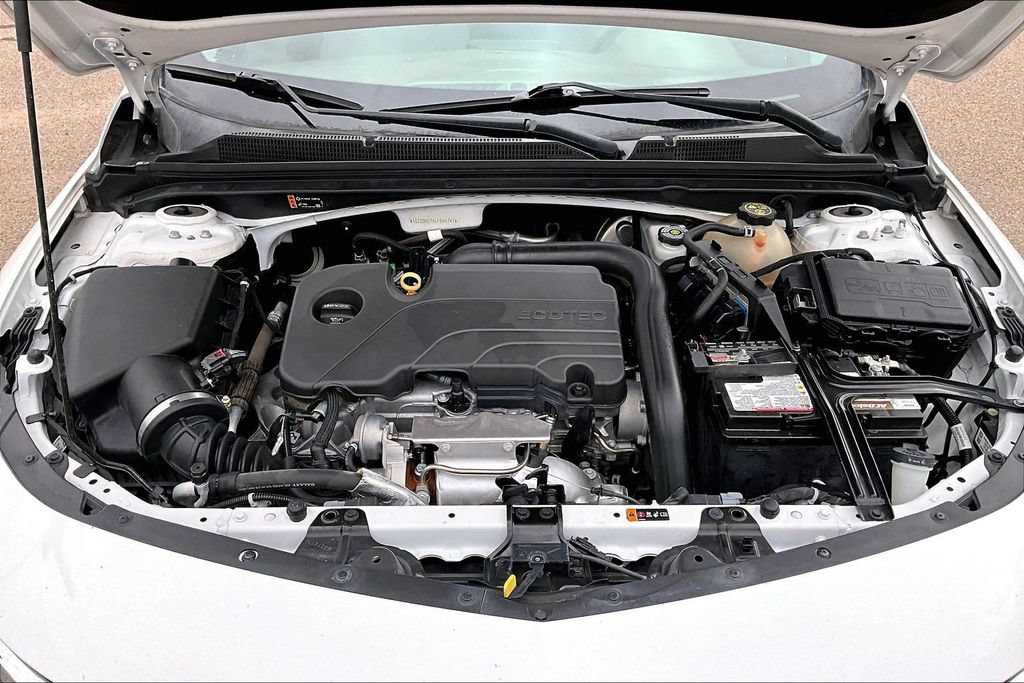 Used 2020 Chevrolet Malibu LT FWD image 29