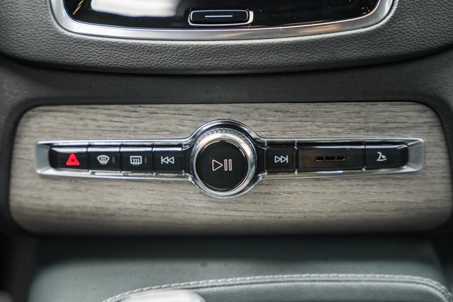 Used 2023 Volvo XC90 B6 Ultimate w/ Lounge Package AWD/4WD image 24