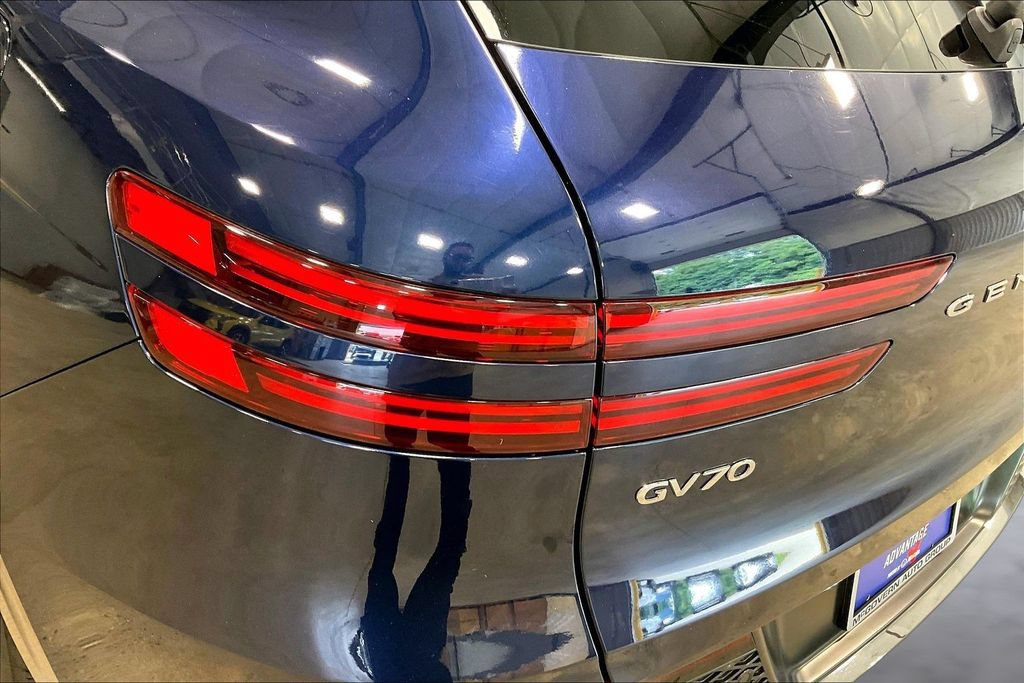Used 2022 Genesis GV70 2.5T AWD/4WD image 24