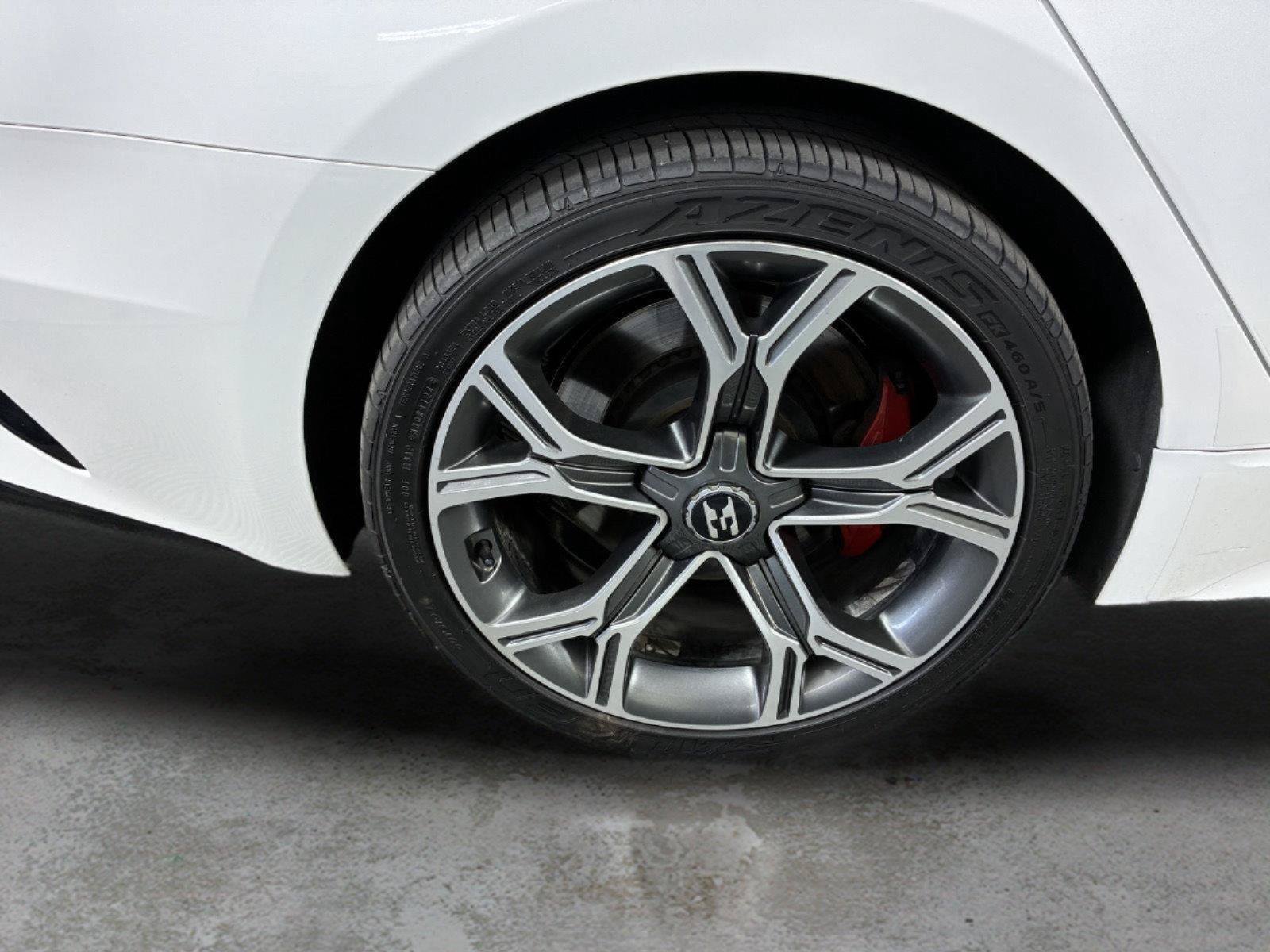 Used 2018 Kia Stinger GT2 RWD image 14