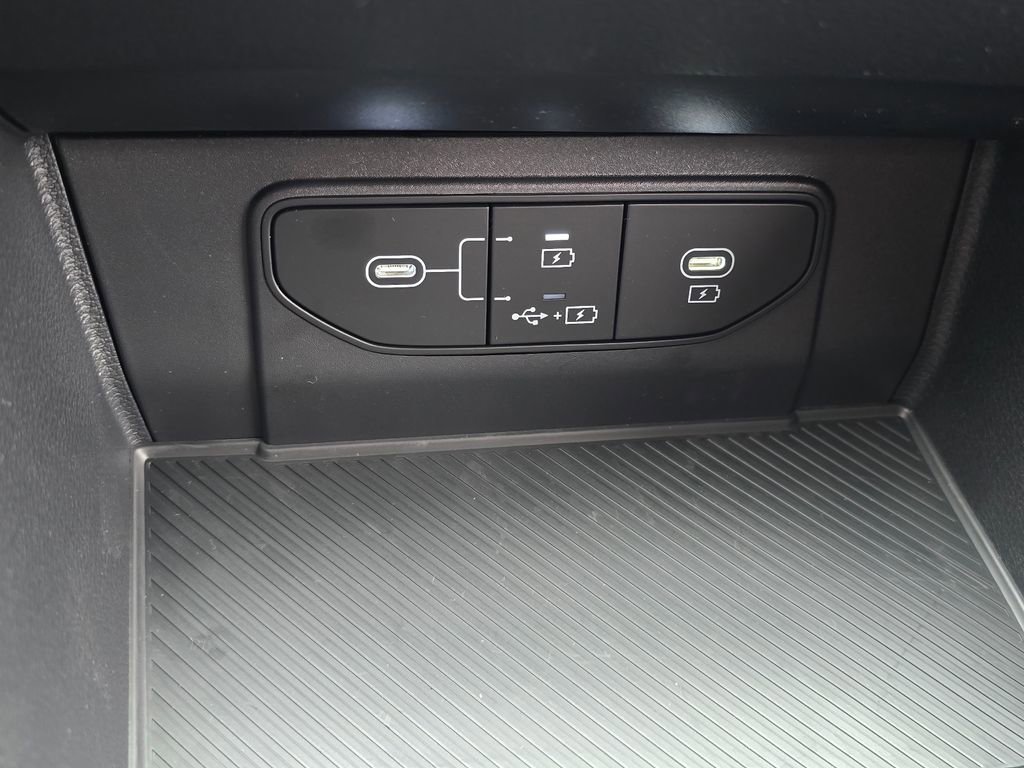 New 2026 Kia Sportage LX image 16