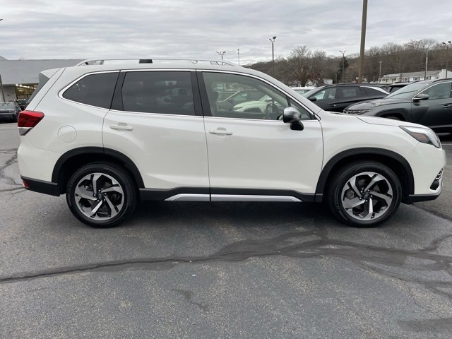 Used 2023 Subaru Forester Touring image 4