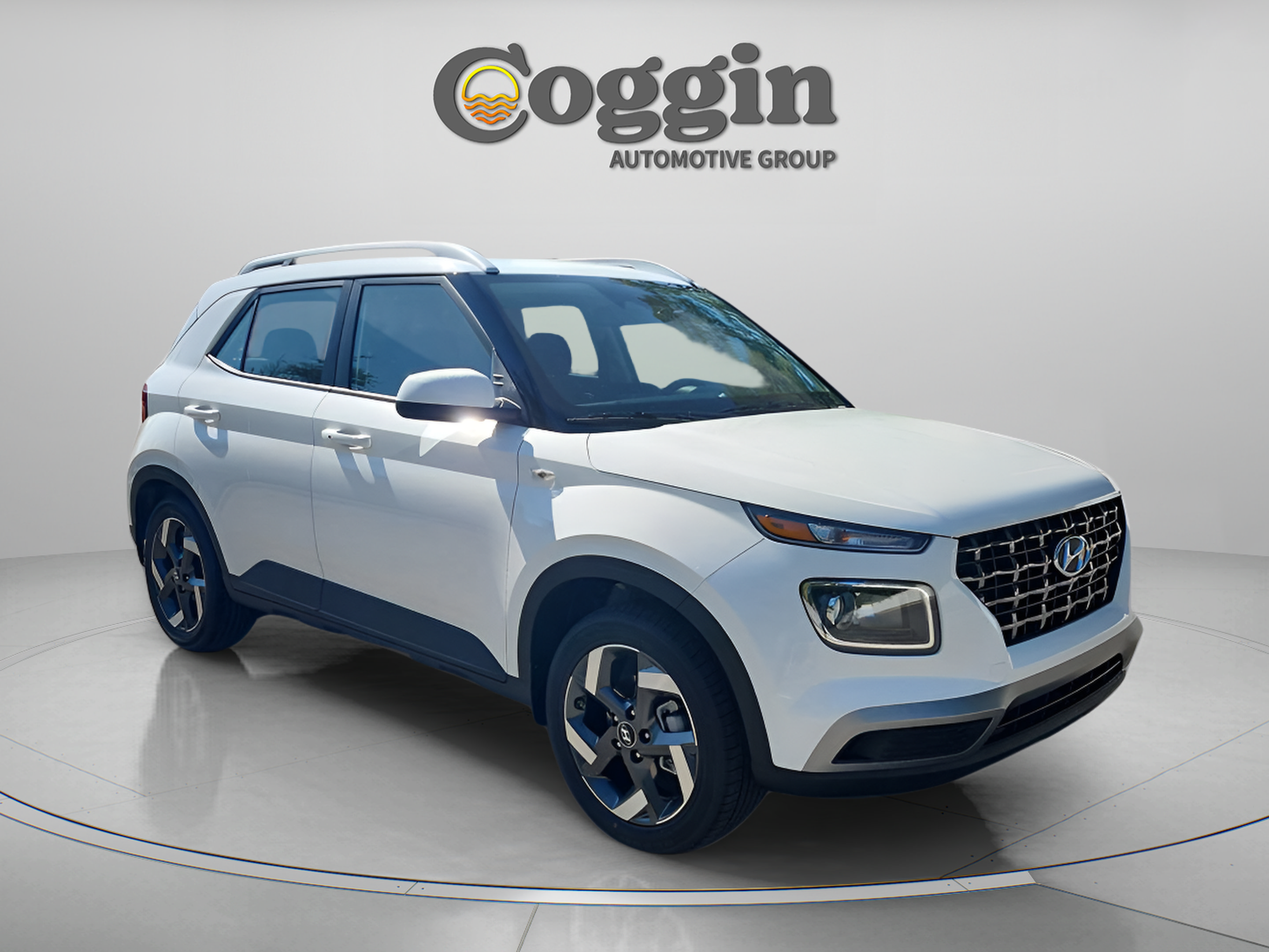 Certified 2026 Hyundai Venue SEL FWD image 8