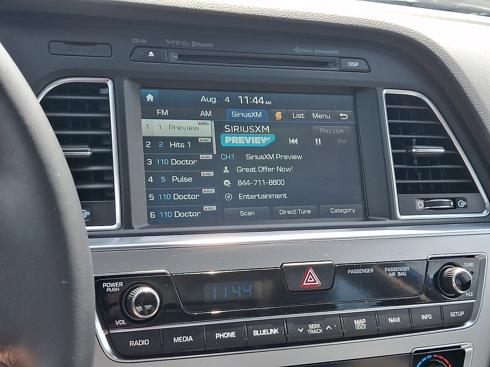 Used 2015 Hyundai Sonata Limited w/ Option Group 06 FWD image 17