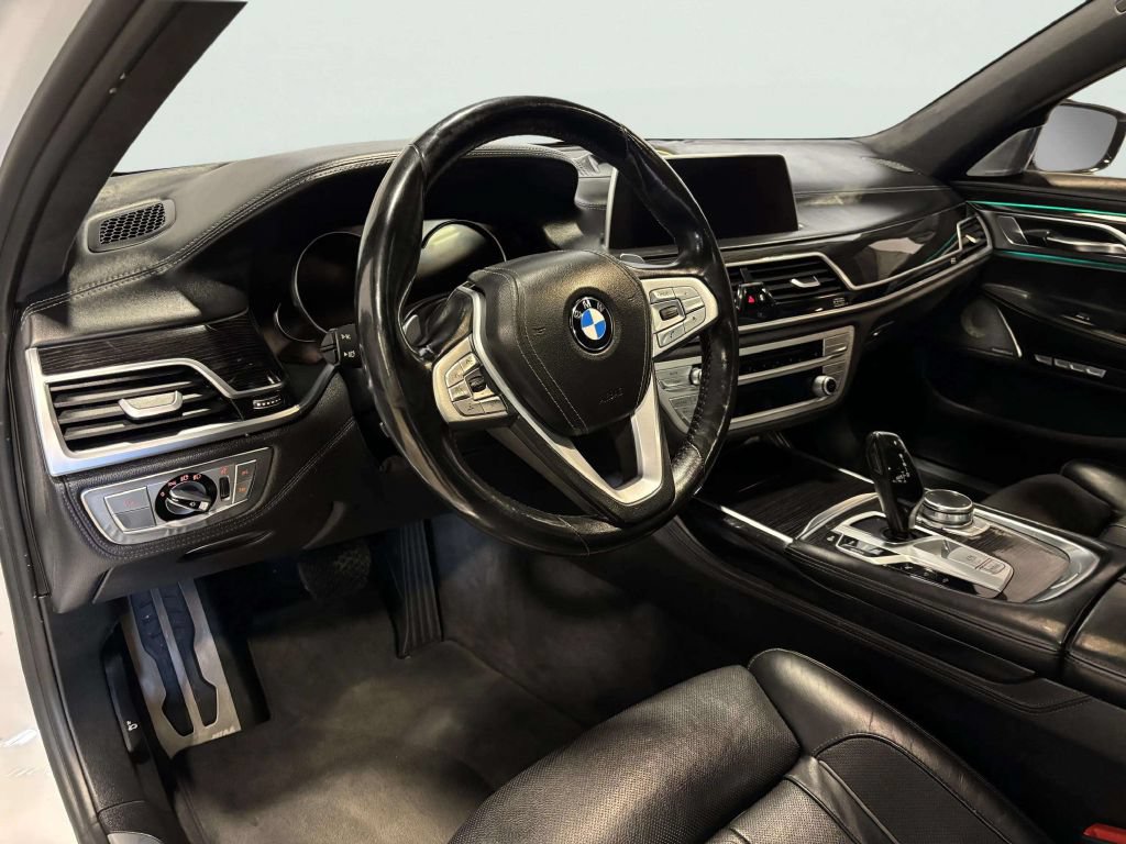 Used 2016 BMW 750i xDrive AWD/4WD image 15