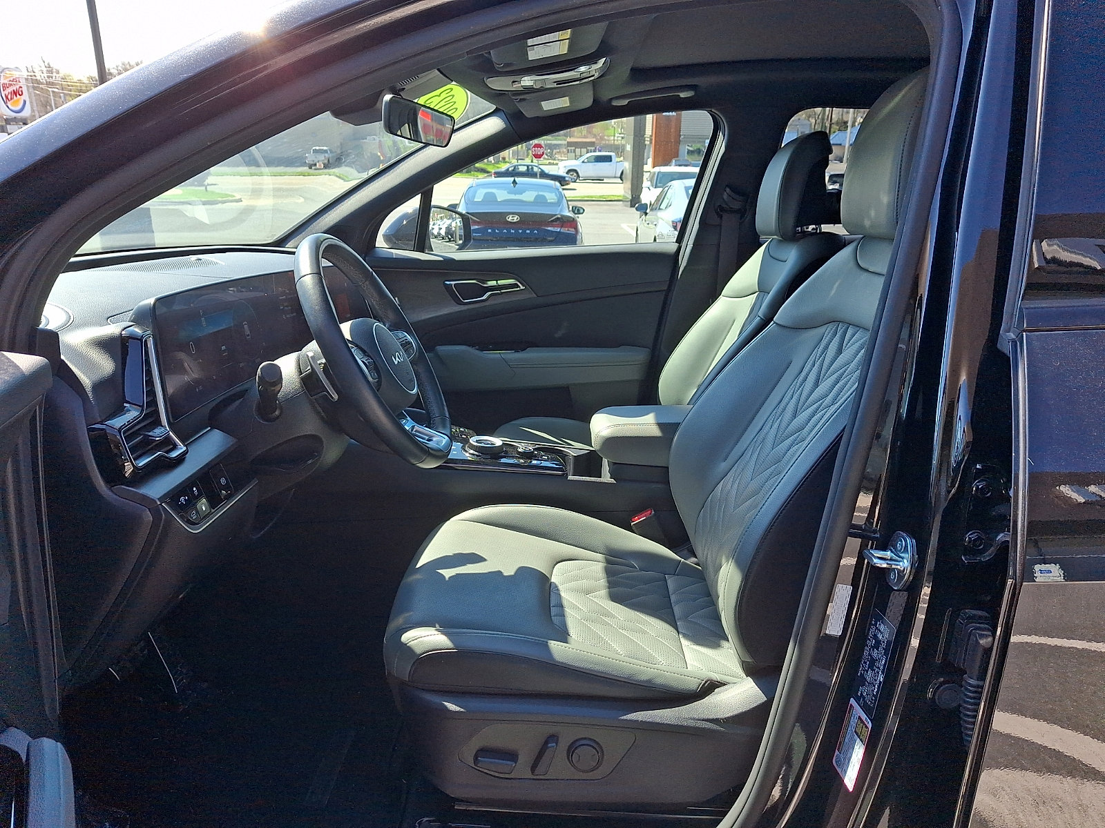 Used 2023 Kia Sportage X-Line Prestige AWD/4WD image 13