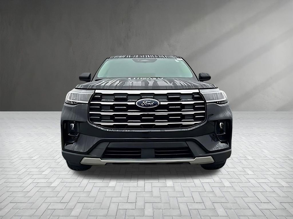 New 2026 Ford Explorer Active w/ Active Comfort Package image 2