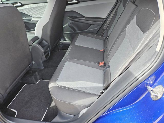 Used 2024 Volkswagen Taos S FWD image 10
